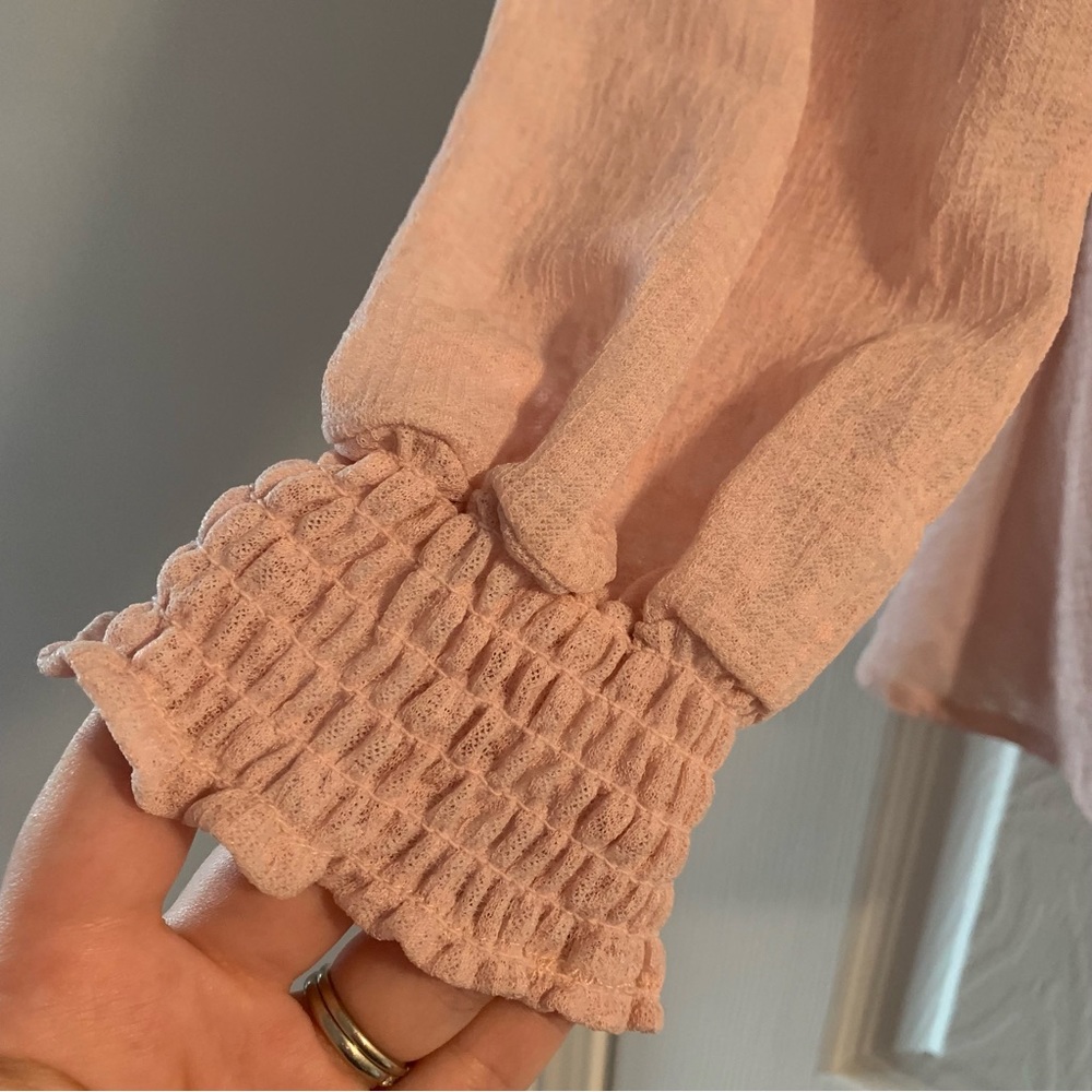 Le Chateau Pink Rouched Long Sleeve Top - Picture 4 of 9